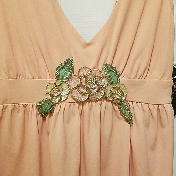 Top - Picture 2 of 3